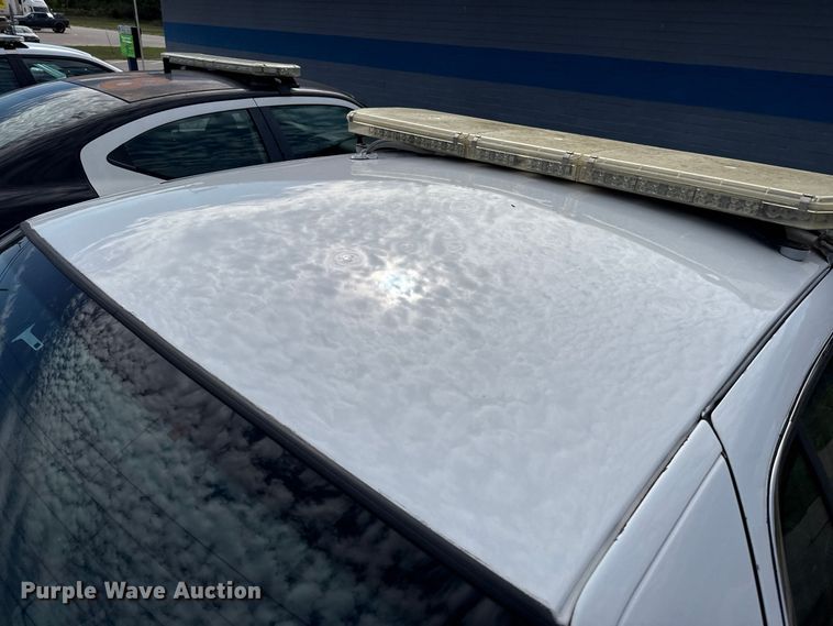 image for item DT6742 2005 Ford Crown Victoria Police Interceptor 