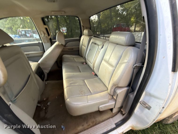 image for item DT6744 2007 Chevrolet Silverado 1500 Crew Cab pickup truck