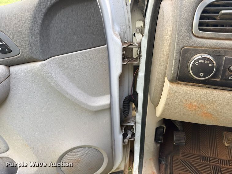 image for item DT6744 2007 Chevrolet Silverado 1500 Crew Cab pickup truck