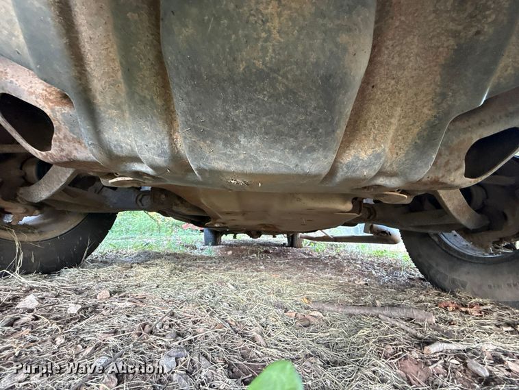 image for item DT6745 2004 Chevrolet Silverado 1500 Crew Cab pickup truck