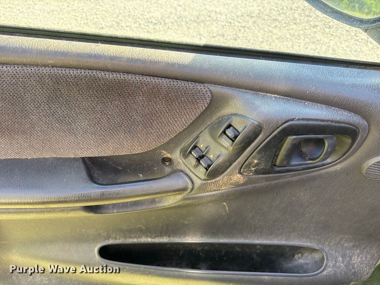 image for item DT6746 2000 Dodge Dakota Ext. Cab pickup truck