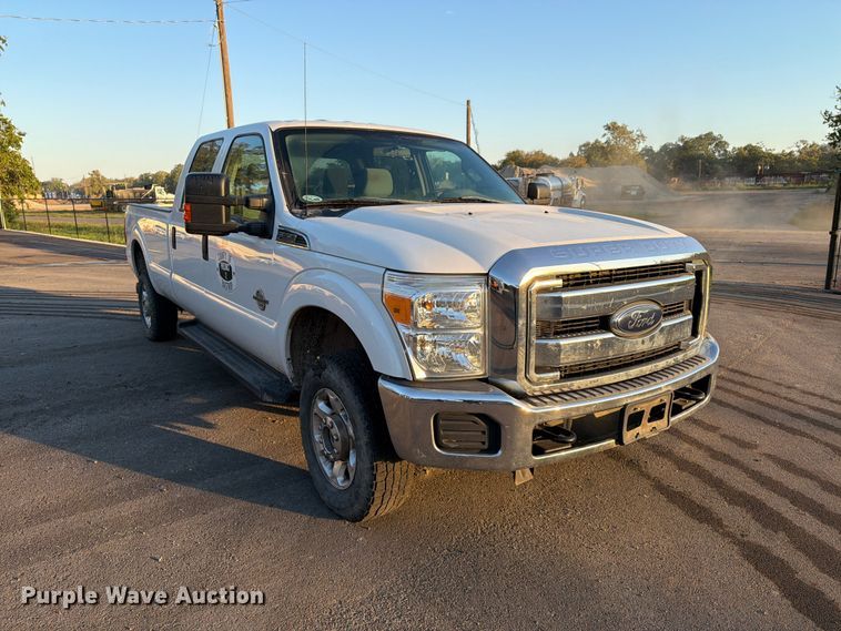image for item DU1577 2014 Ford F350 Super Duty Crew Cab pickup truck