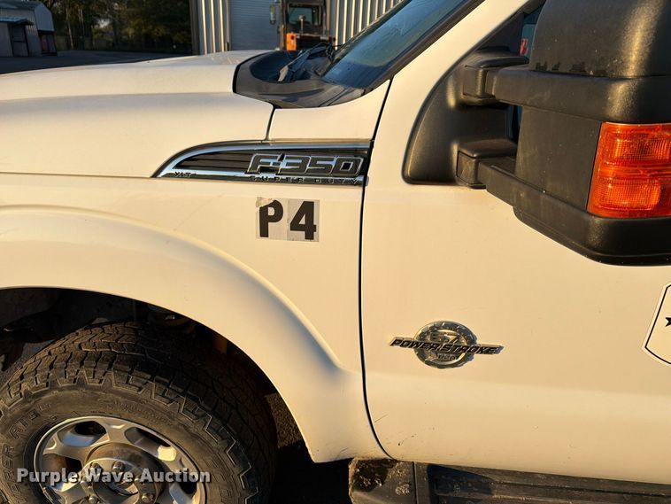 image for item DU1577 2014 Ford F350 Super Duty Crew Cab pickup truck