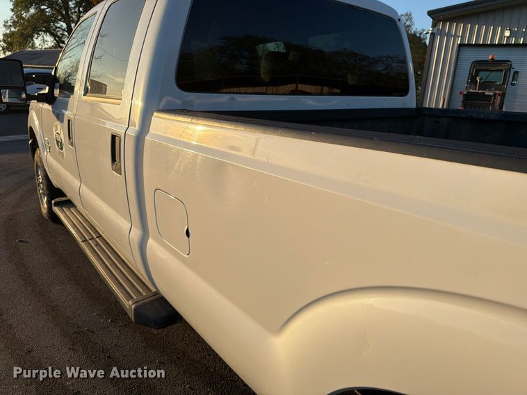 image for item DU1577 2014 Ford F350 Super Duty Crew Cab pickup truck