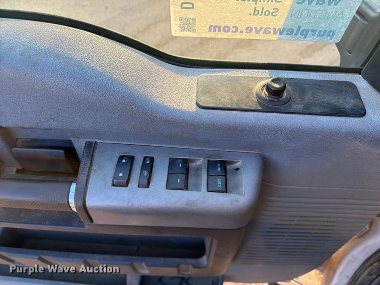 image for item DU1577 2014 Ford F350 Super Duty Crew Cab pickup truck