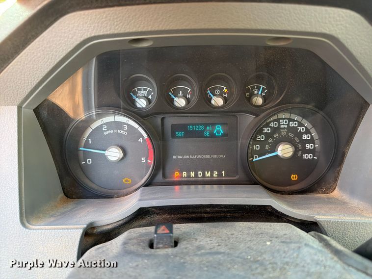 image for item DU1577 2014 Ford F350 Super Duty Crew Cab pickup truck