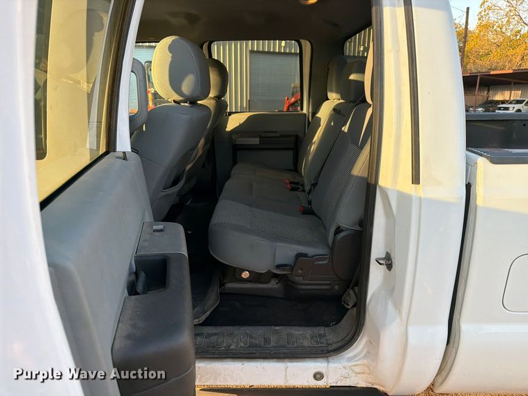 image for item DU1577 2014 Ford F350 Super Duty Crew Cab pickup truck
