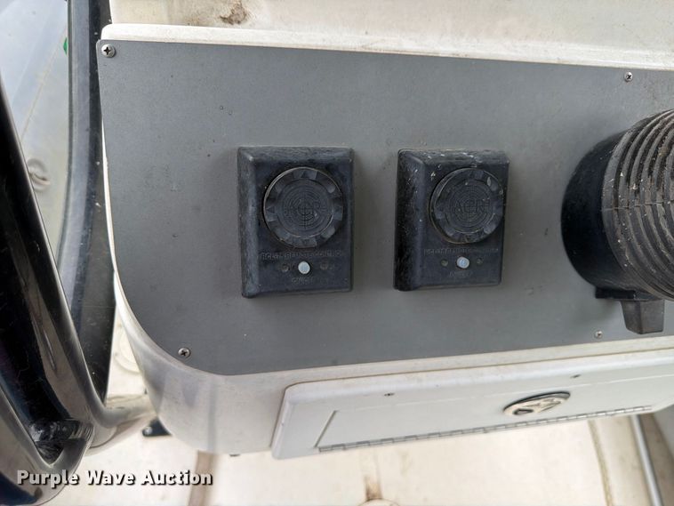 image for item DU8013 Nautica RIB 19 DL boat