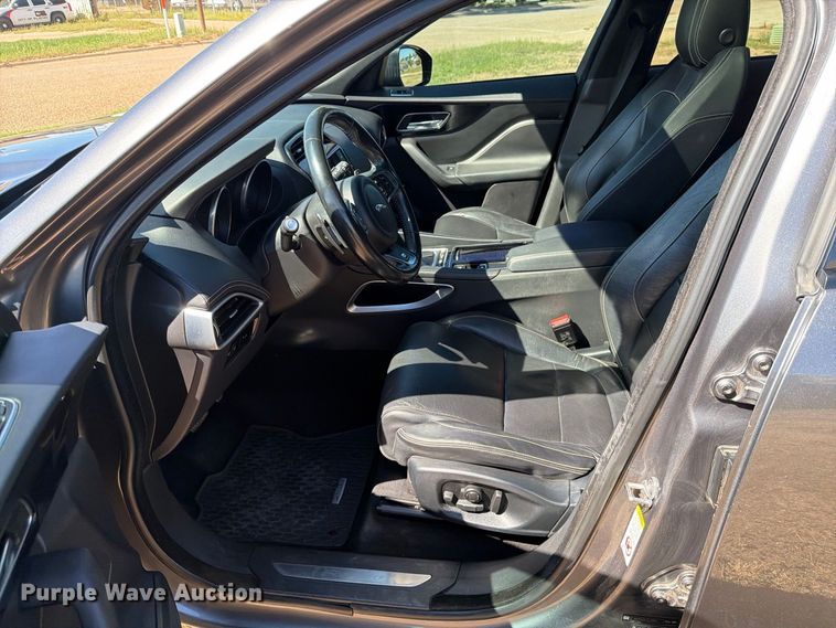 image for item DV8741 2017 Jaguar F-Pace SUV