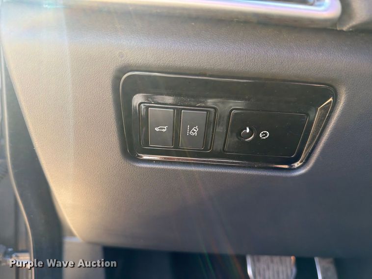 image for item DV8741 2017 Jaguar F-Pace SUV