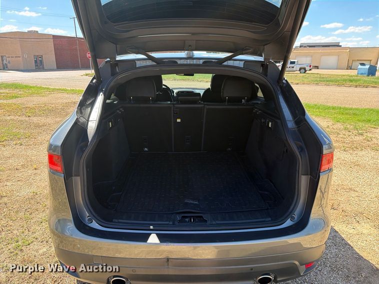 image for item DV8741 2017 Jaguar F-Pace SUV