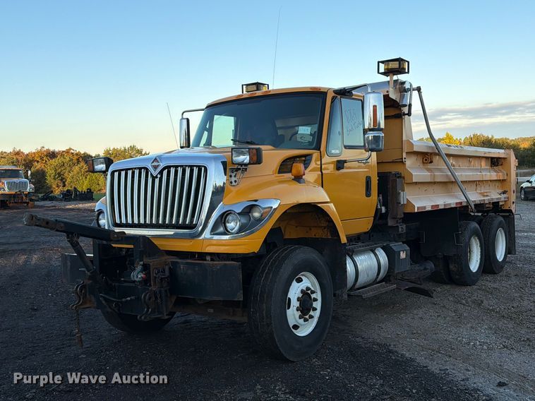 image for item DZ4945 2014 International 7500 dump truck
