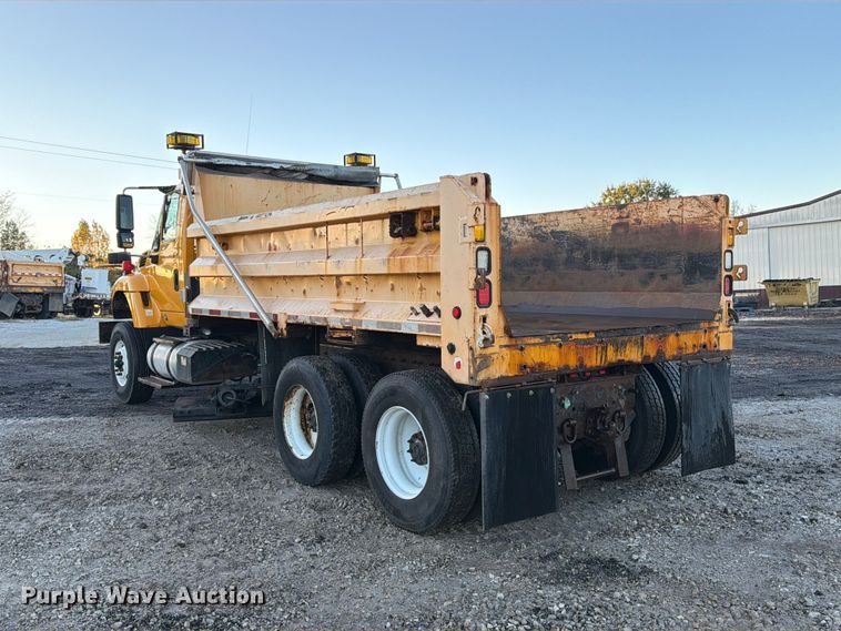 image for item DZ4945 2014 International 7500 dump truck