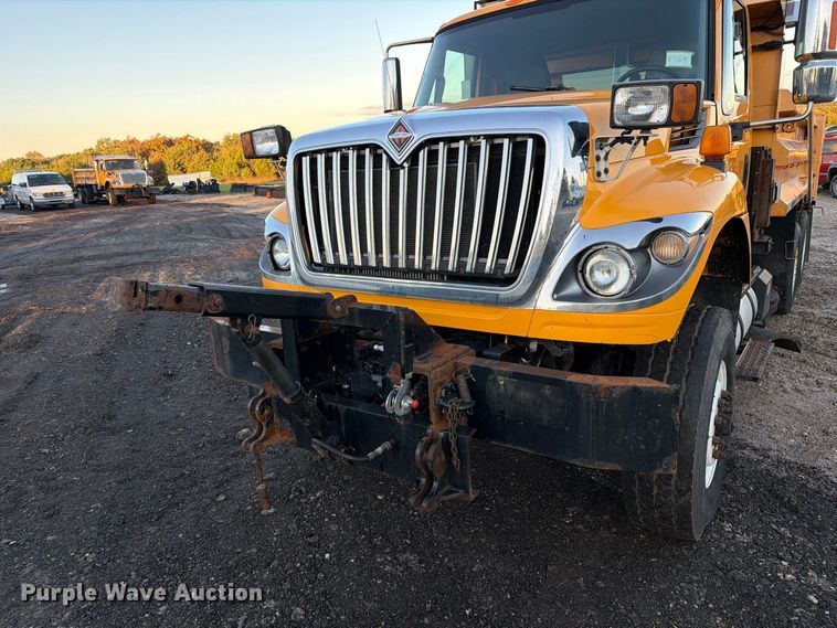 image for item DZ4945 2014 International 7500 dump truck