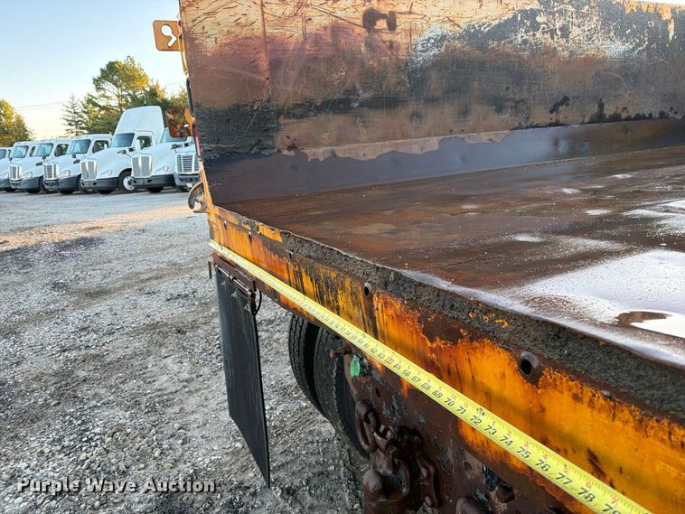 image for item DZ4945 2014 International 7500 dump truck