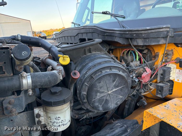 image for item DZ4945 2014 International 7500 dump truck