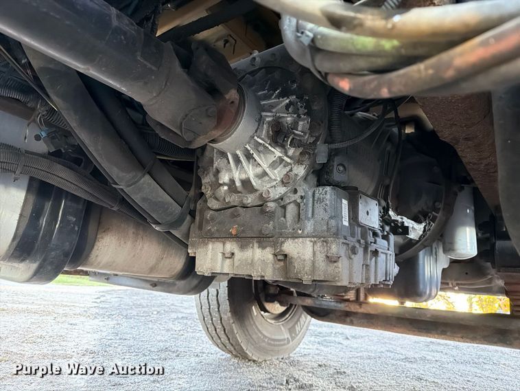 image for item DZ4945 2014 International 7500 dump truck