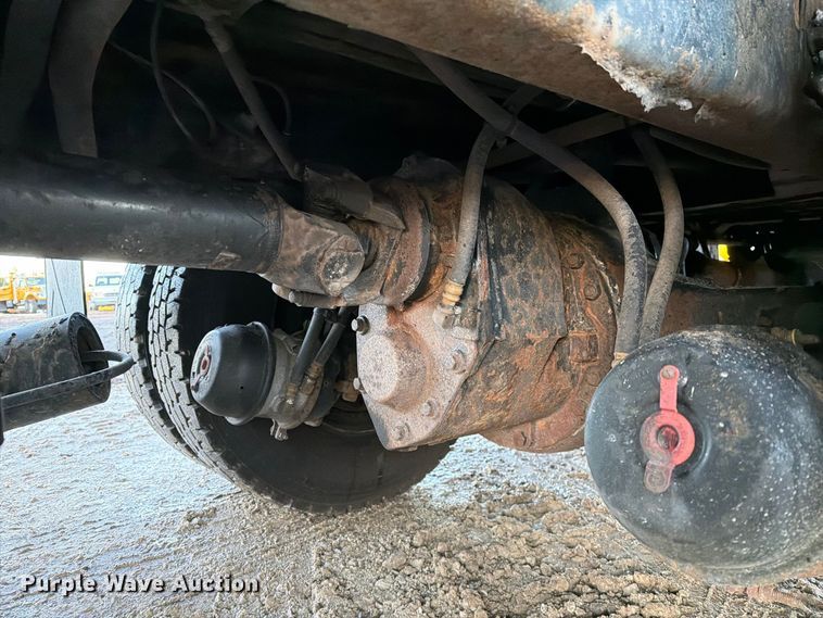 image for item DZ4945 2014 International 7500 dump truck