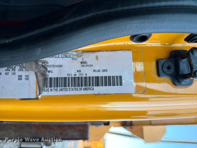 image for item DZ4945 2014 International 7500 dump truck