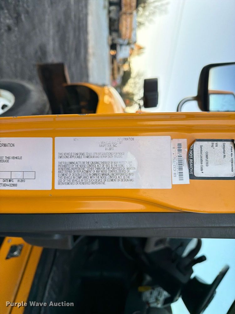 image for item DZ4945 2014 International 7500 dump truck