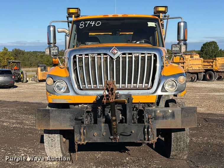 image for item DZ4946 2013 International 7500 dump truck