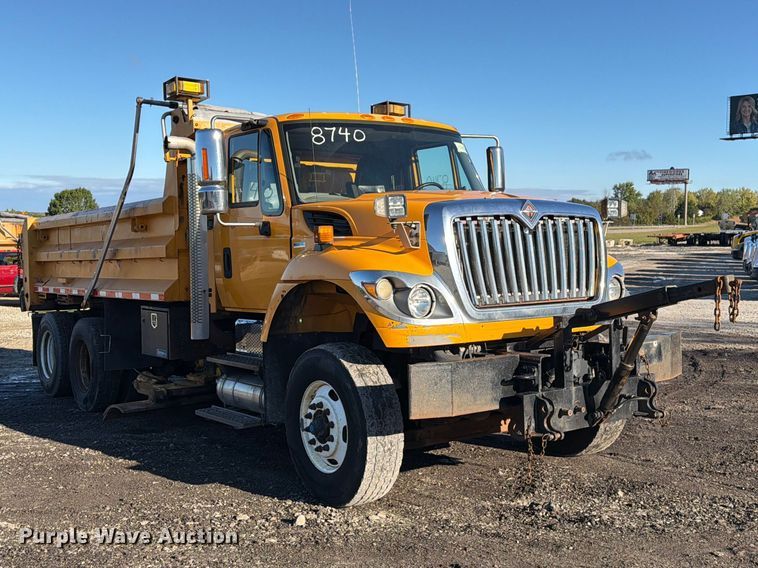 image for item DZ4946 2013 International 7500 dump truck