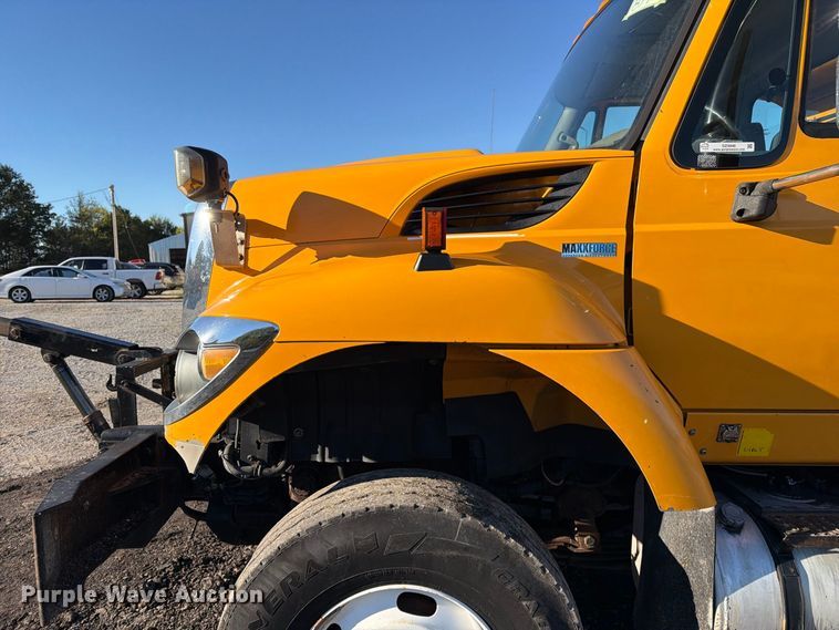 image for item DZ4946 2013 International 7500 dump truck