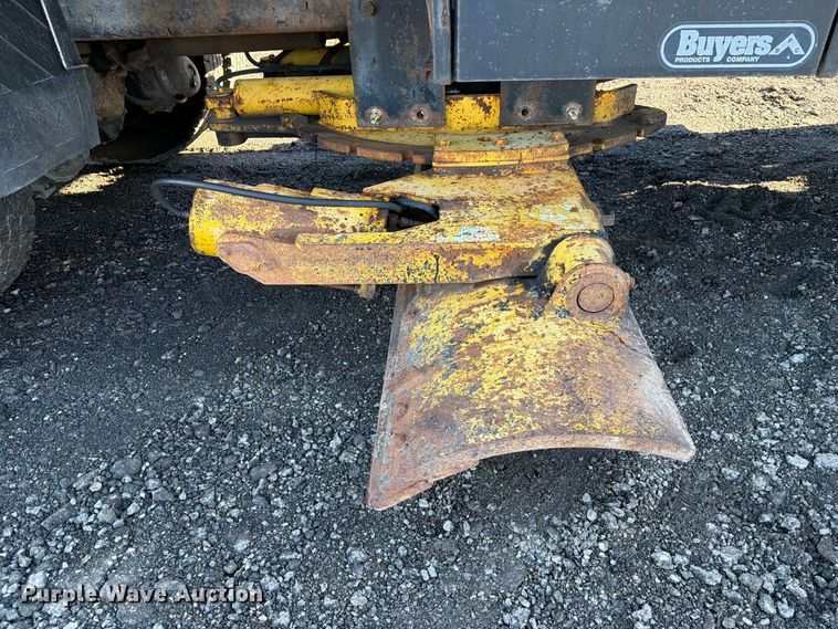 image for item DZ4946 2013 International 7500 dump truck
