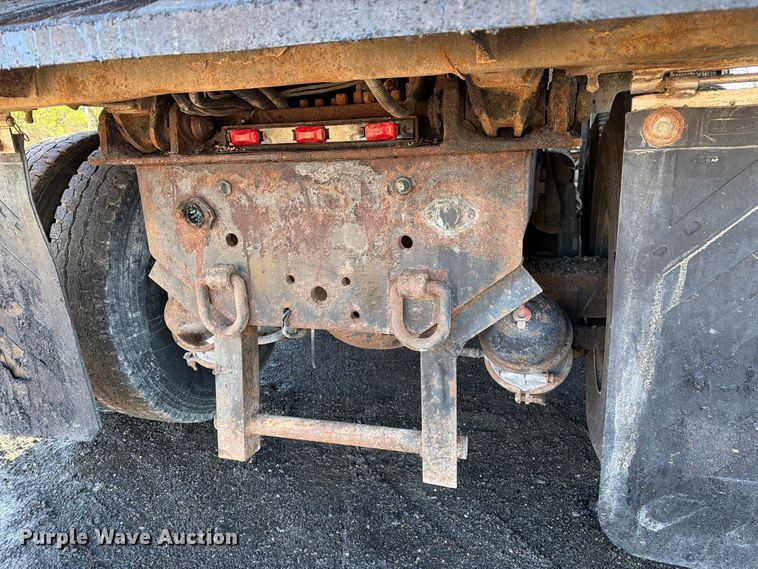 image for item DZ4946 2013 International 7500 dump truck