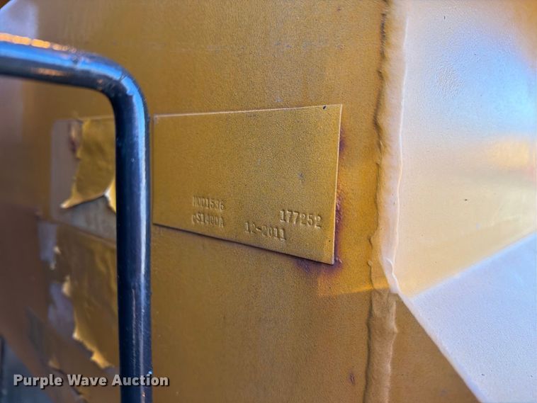 image for item DZ4946 2013 International 7500 dump truck