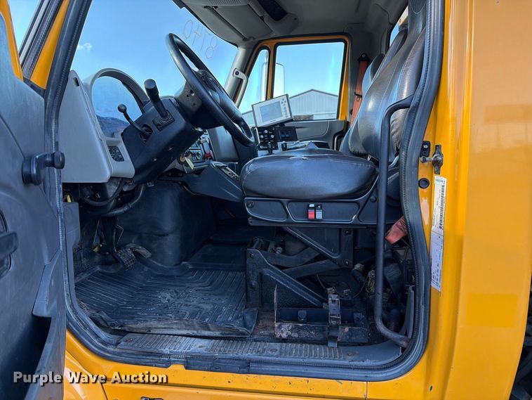 image for item DZ4946 2013 International 7500 dump truck