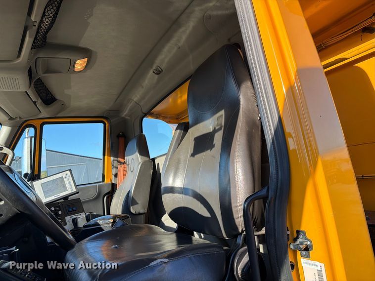 image for item DZ4946 2013 International 7500 dump truck