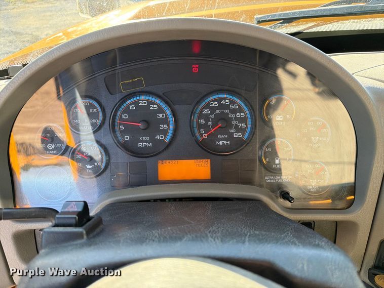 image for item DZ4946 2013 International 7500 dump truck