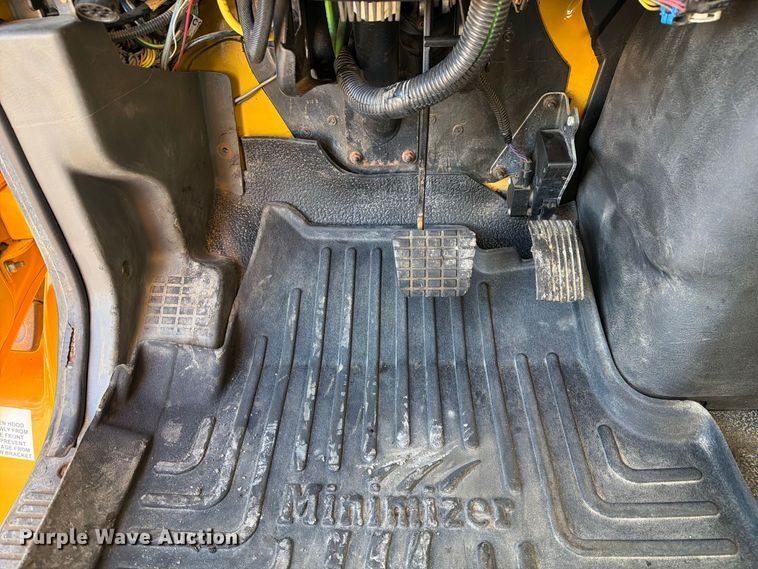 image for item DZ4946 2013 International 7500 dump truck