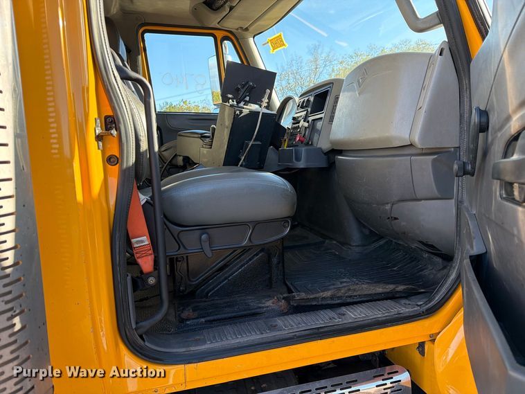 image for item DZ4946 2013 International 7500 dump truck