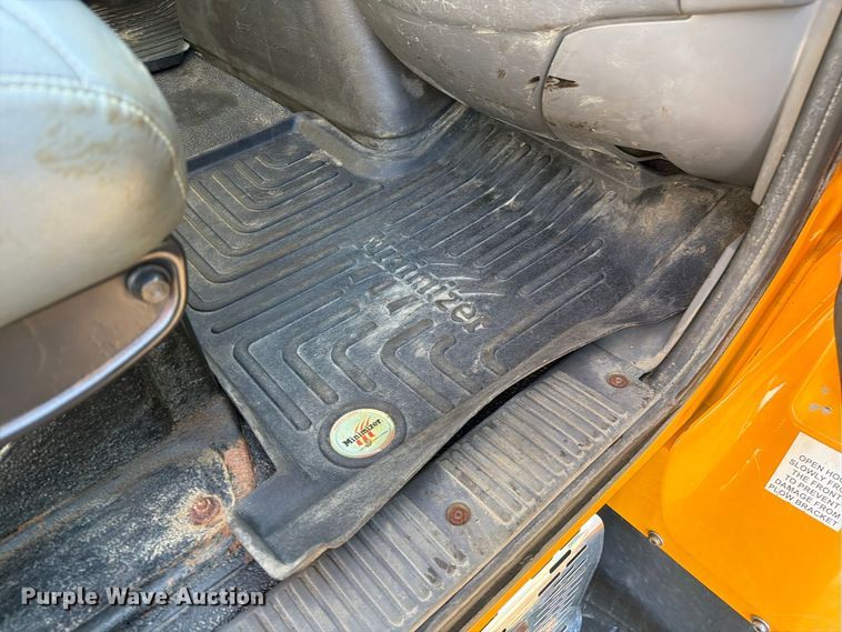 image for item DZ4946 2013 International 7500 dump truck