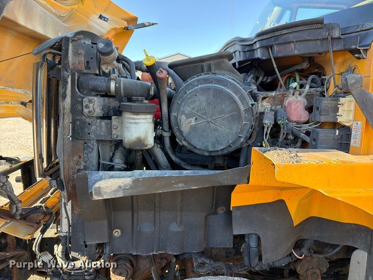 image for item DZ4946 2013 International 7500 dump truck