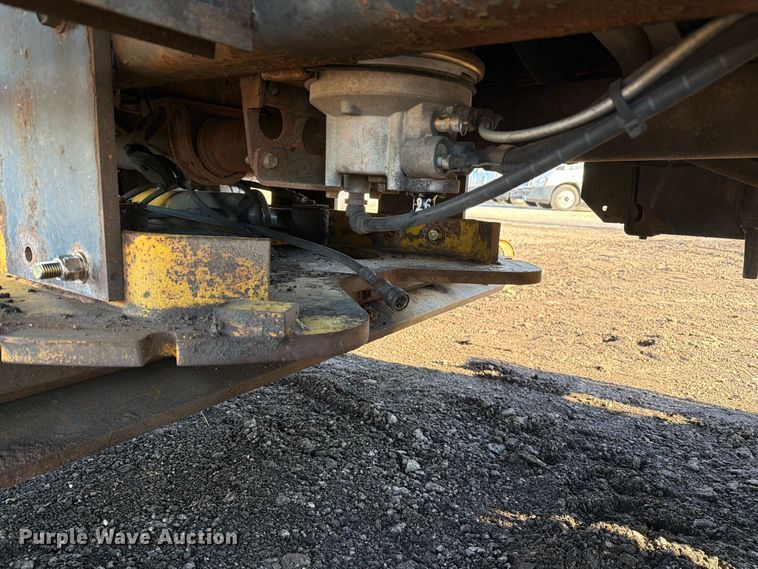 image for item DZ4946 2013 International 7500 dump truck