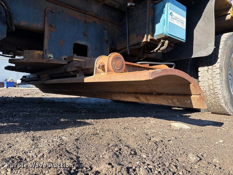 image for item DZ4946 2013 International 7500 dump truck