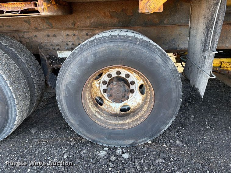 image for item DZ4946 2013 International 7500 dump truck