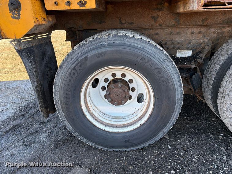 image for item DZ4946 2013 International 7500 dump truck