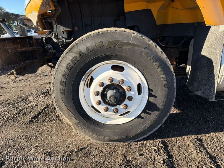 image for item DZ4946 2013 International 7500 dump truck