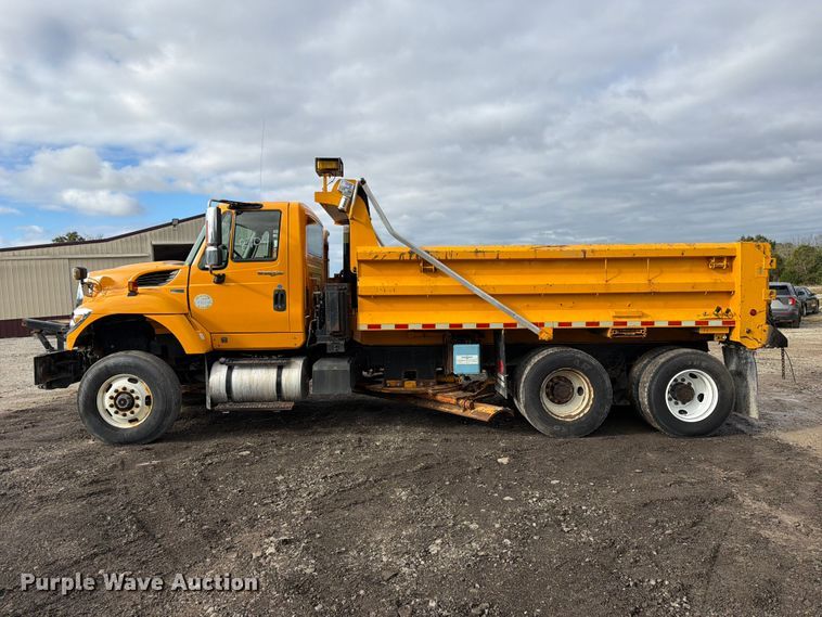 image for item DZ4947 2012 International 7500 dump truck