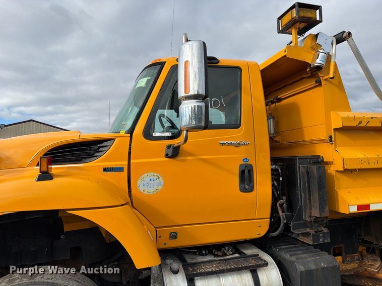 image for item DZ4947 2012 International 7500 dump truck