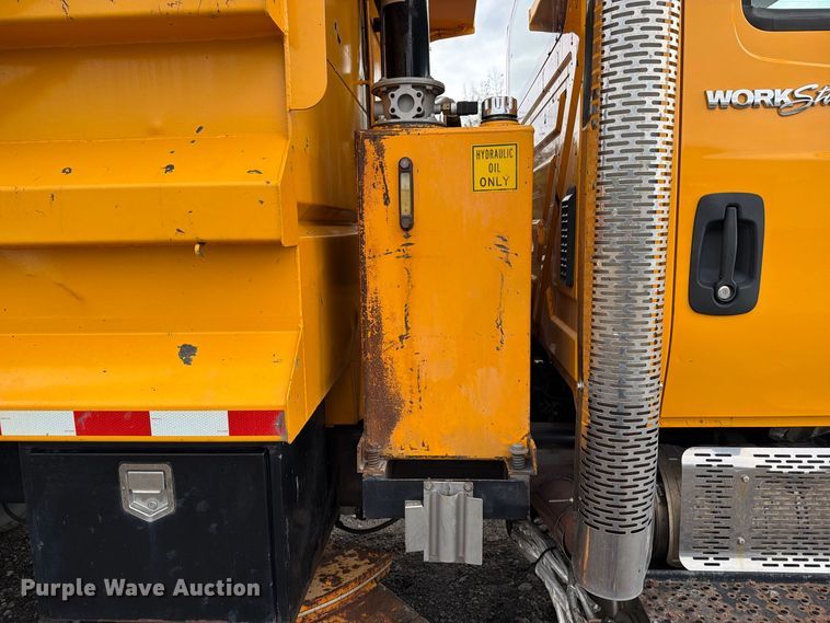 image for item DZ4947 2012 International 7500 dump truck