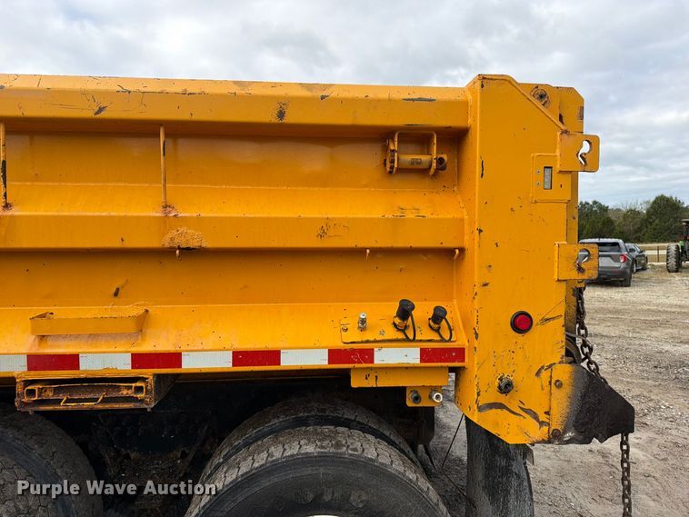 image for item DZ4947 2012 International 7500 dump truck