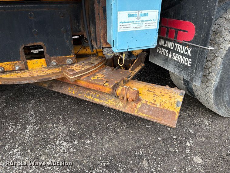 image for item DZ4947 2012 International 7500 dump truck