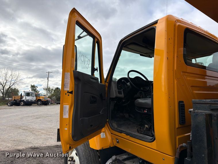 image for item DZ4947 2012 International 7500 dump truck