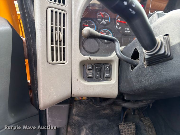 image for item DZ4947 2012 International 7500 dump truck