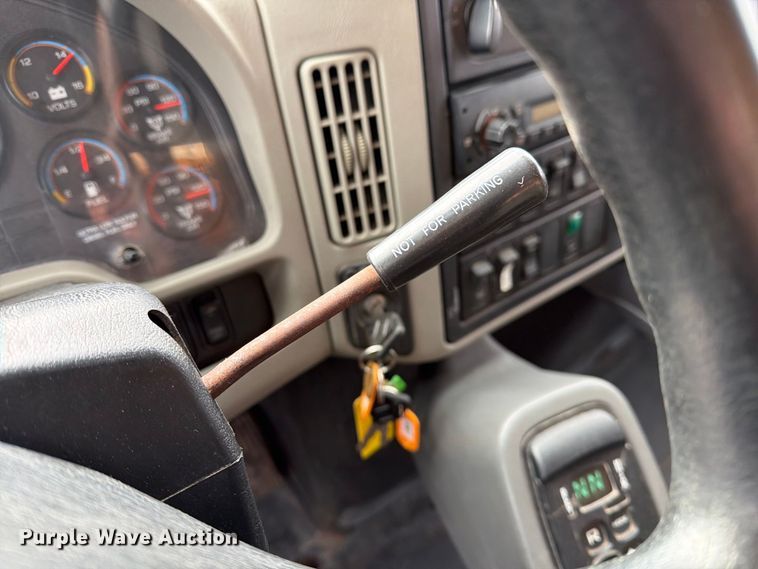 image for item DZ4947 2012 International 7500 dump truck